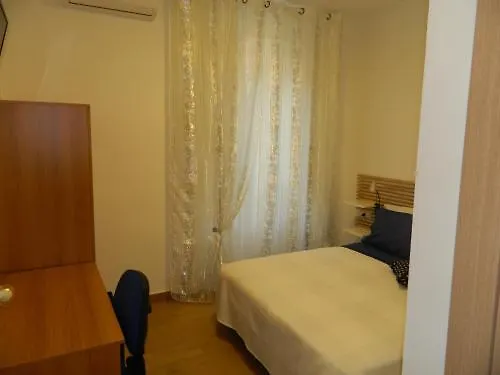 Bed & Breakfast Travellers Neapel