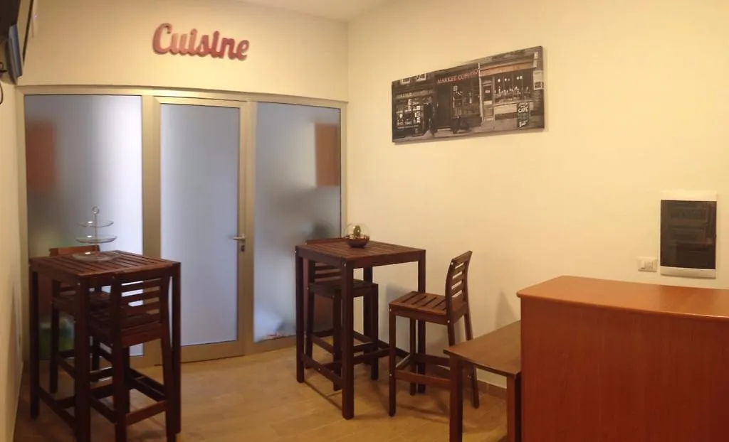 Bed & Breakfast Travellers Naples